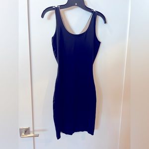 SPANX reversible 4 Way Tank Slip M V-neck or Round neck BLACK/NUDE